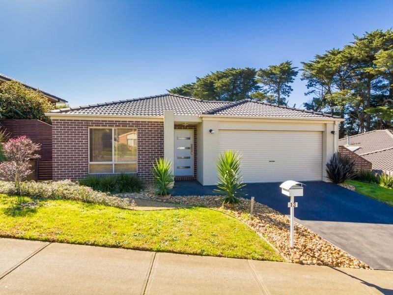 13 Toorongo Street, Drouin VIC 3818