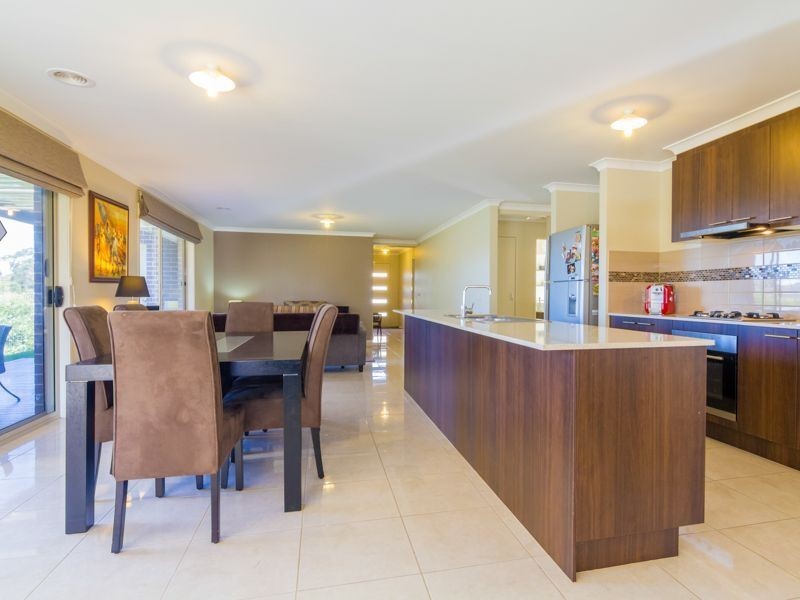 13 Toorongo Street, Drouin VIC 3818