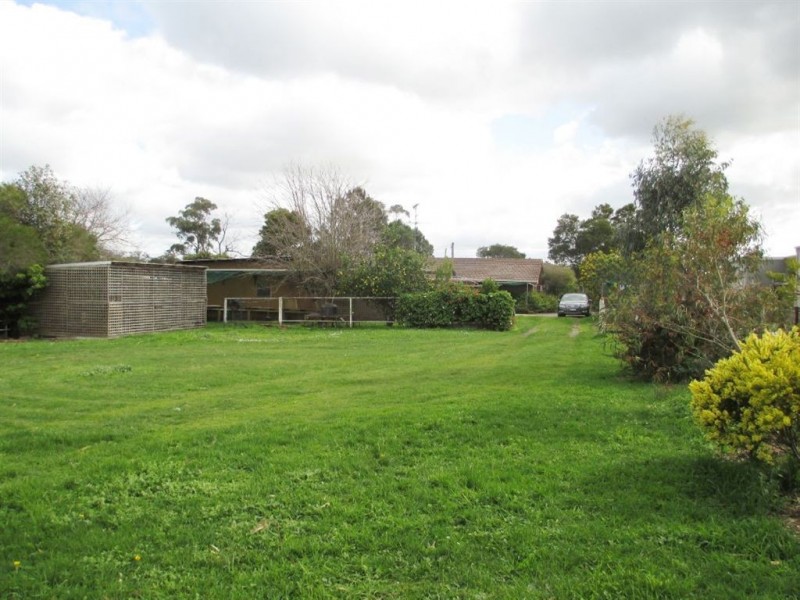 55 Gardner Holman Road, Drouin VIC 3818