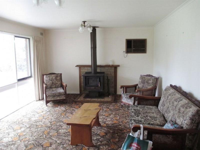 55 Gardner Holman Road, Drouin VIC 3818