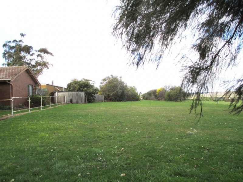 55 Gardner Holman Road, Drouin VIC 3818