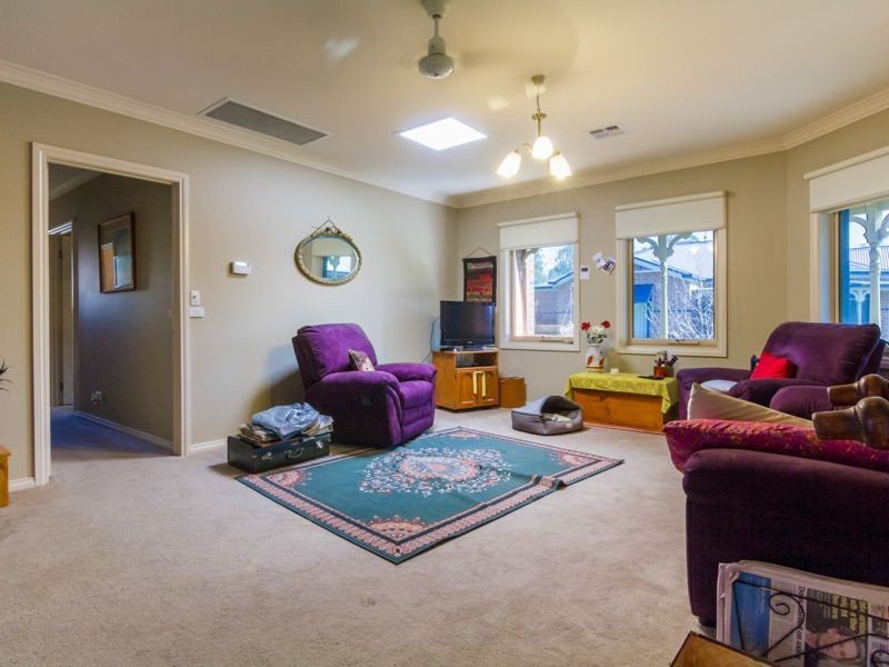 6/13 Wood Street, Drouin VIC 3818