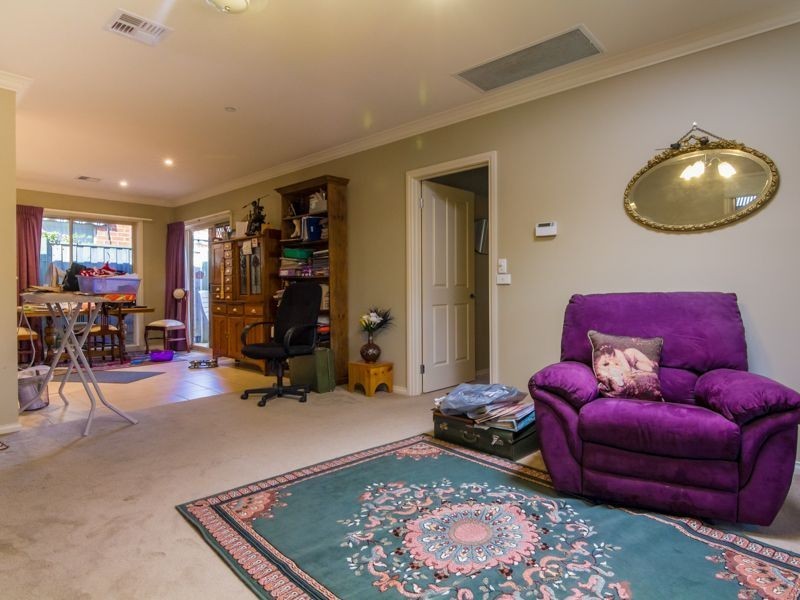 6/13 Wood Street, Drouin VIC 3818