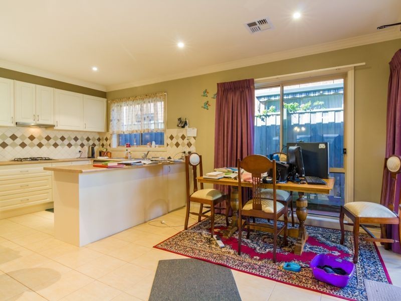 6/13 Wood Street, Drouin VIC 3818