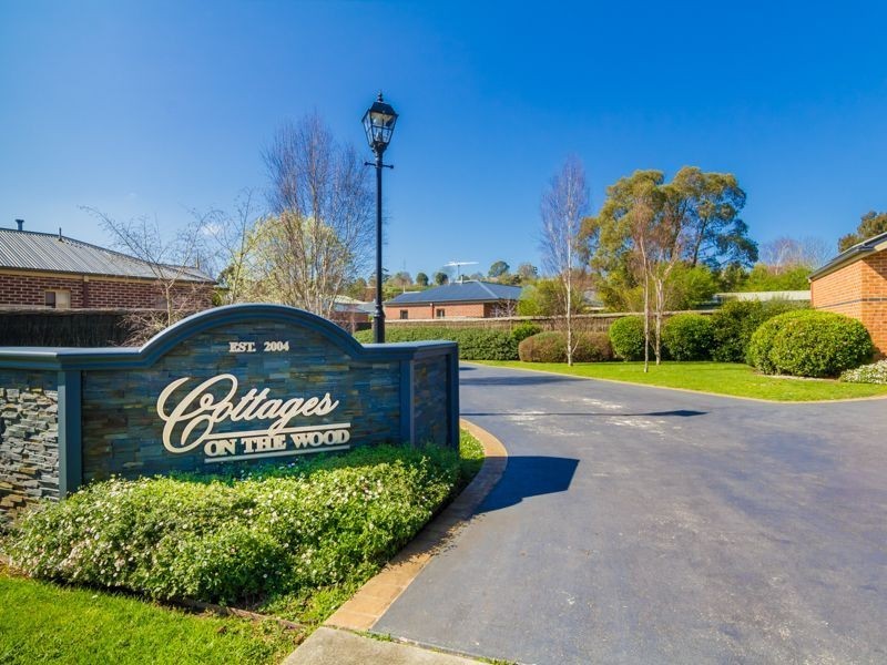 6/13 Wood Street, Drouin VIC 3818