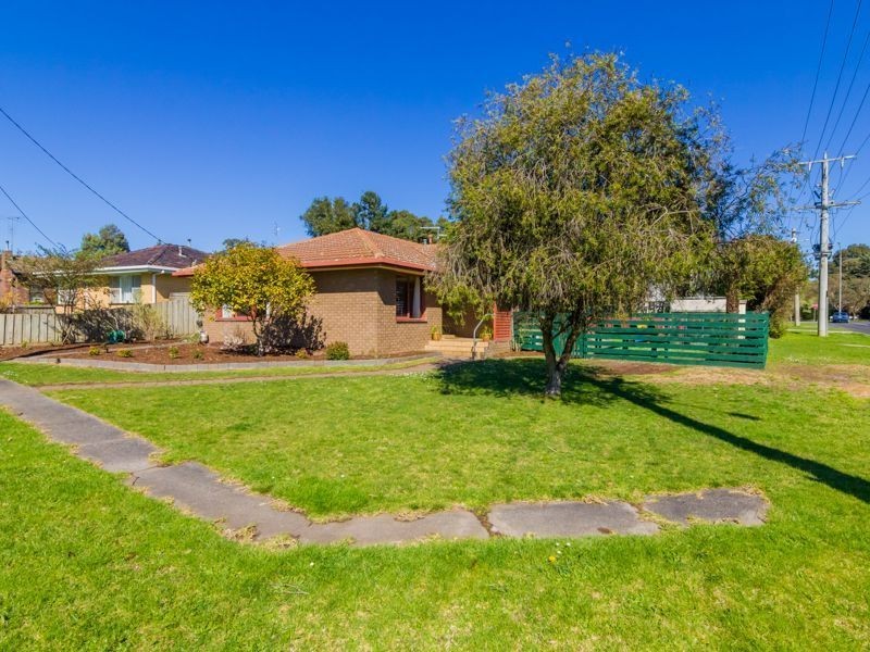 28 Lindsay Street, Drouin VIC 3818