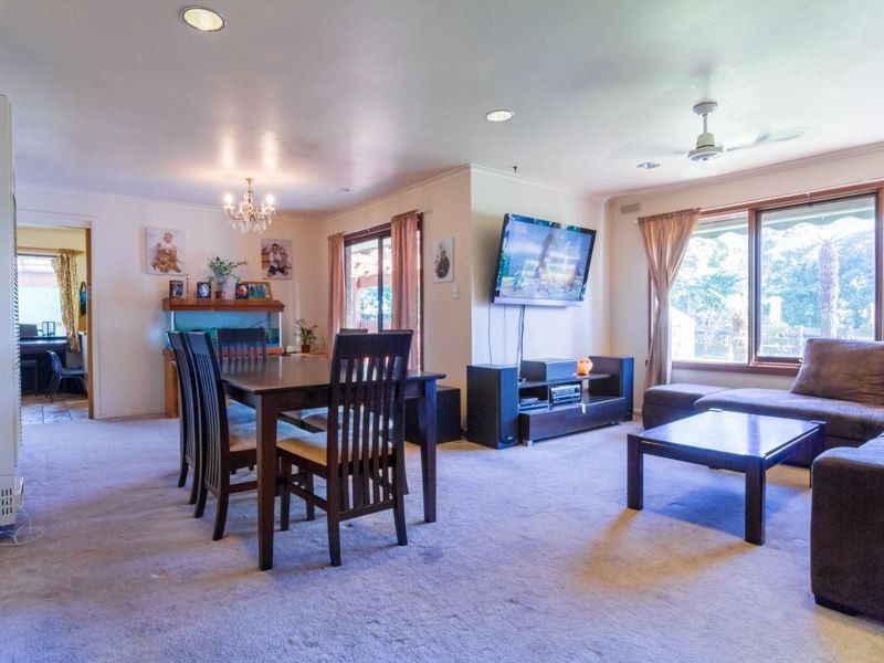 28 Lindsay Street, Drouin VIC 3818