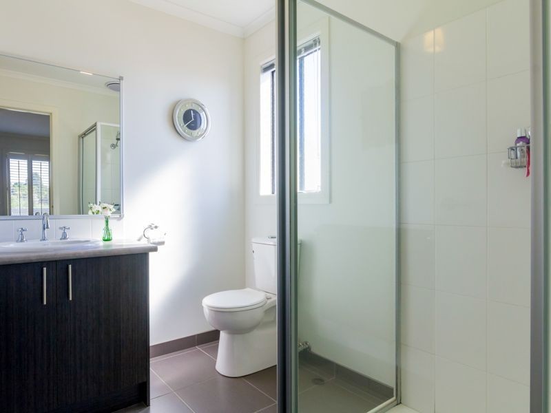 7 Harmon Drive, Drouin VIC 3818