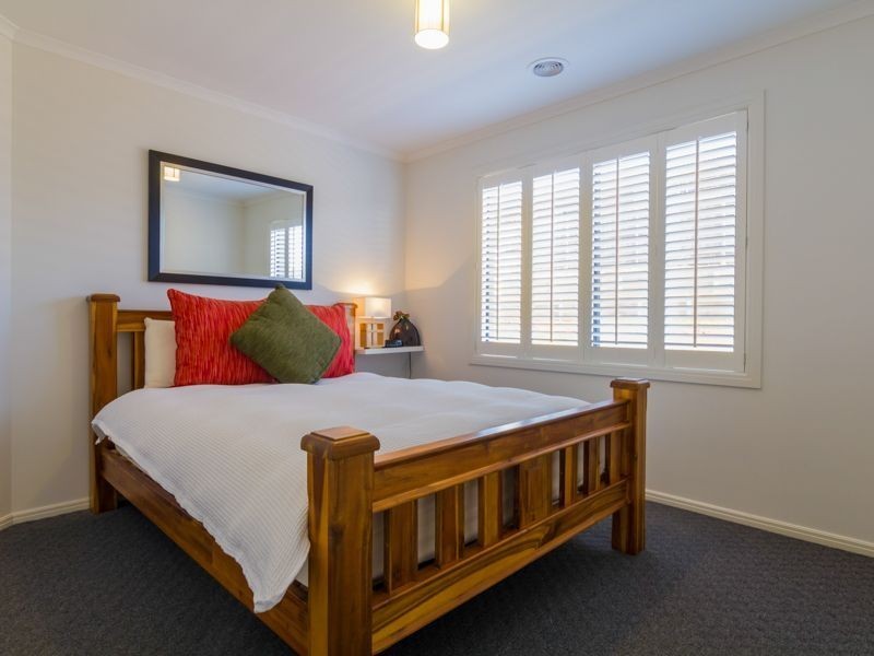 7 Harmon Drive, Drouin VIC 3818