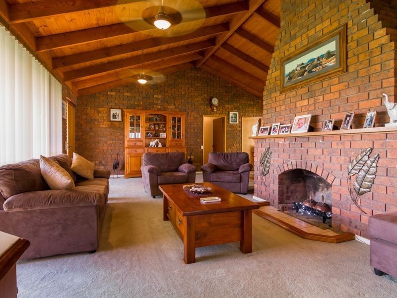 14 Doran Road, Bunyip VIC 3815