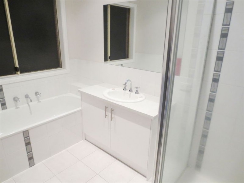 22 Palm Square, Drouin VIC 3818