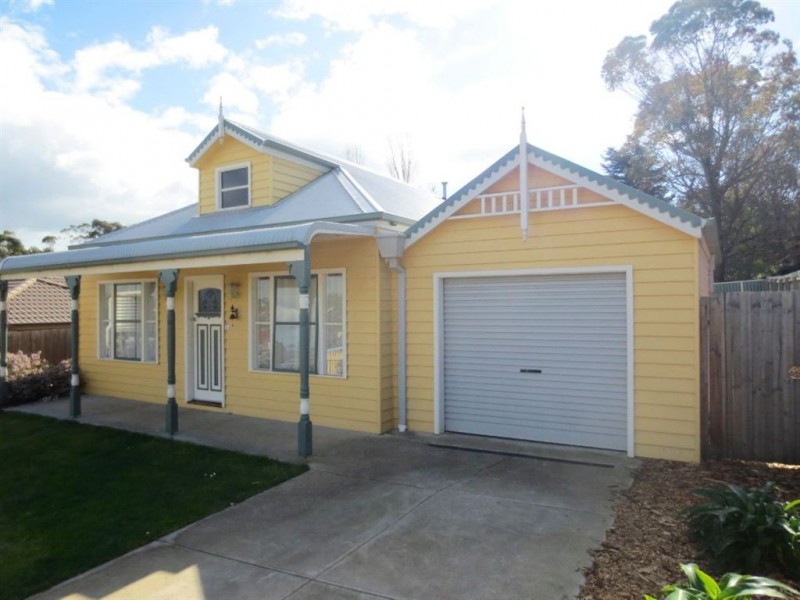 22 Palm Square, Drouin VIC 3818