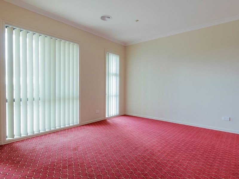 1 Manallack Lane, Drouin VIC 3818