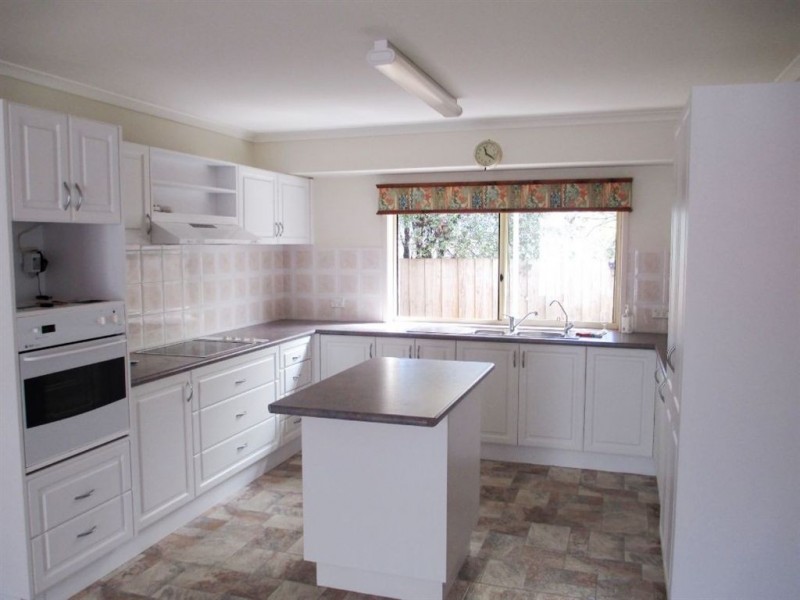 4/165 Princes Way, Drouin VIC 3818