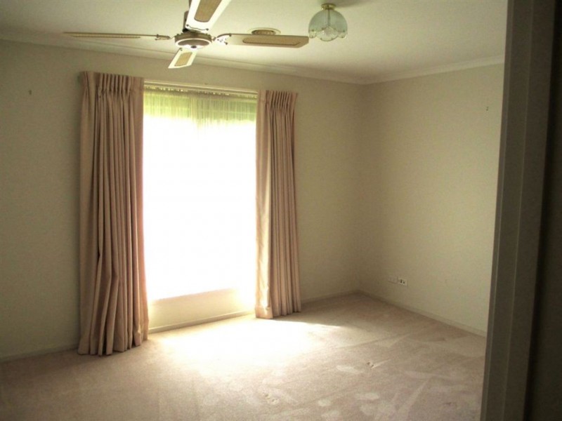 4/165 Princes Way, Drouin VIC 3818