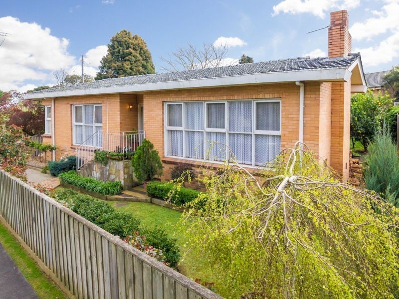 2 Buln Buln Road, Drouin VIC 3818