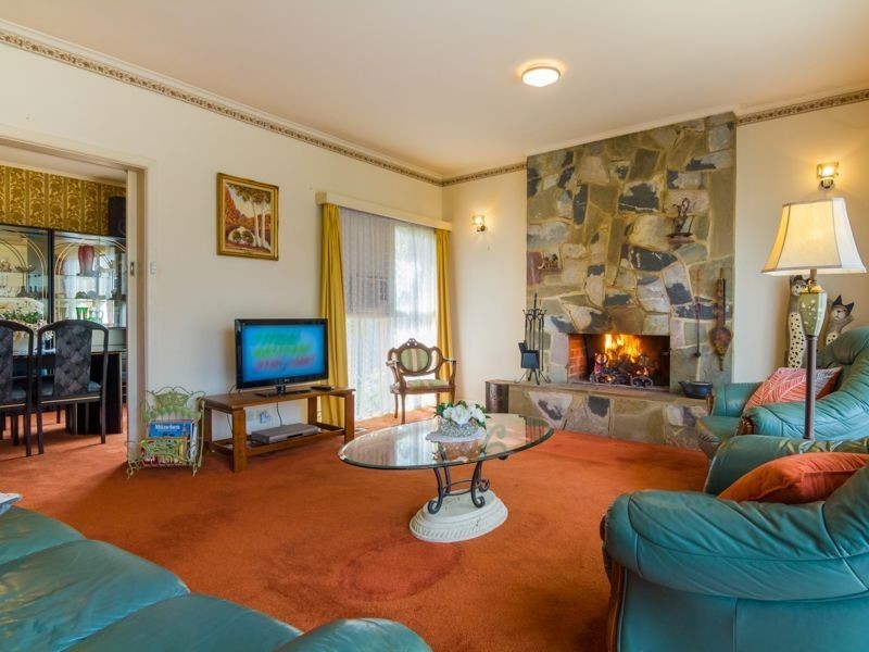 2 Buln Buln Road, Drouin VIC 3818