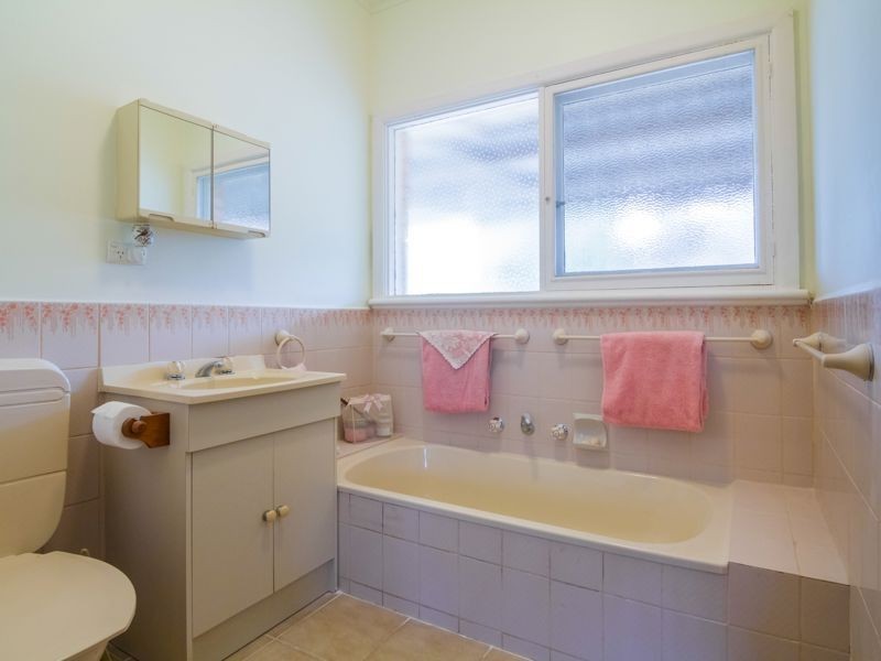 2 Buln Buln Road, Drouin VIC 3818