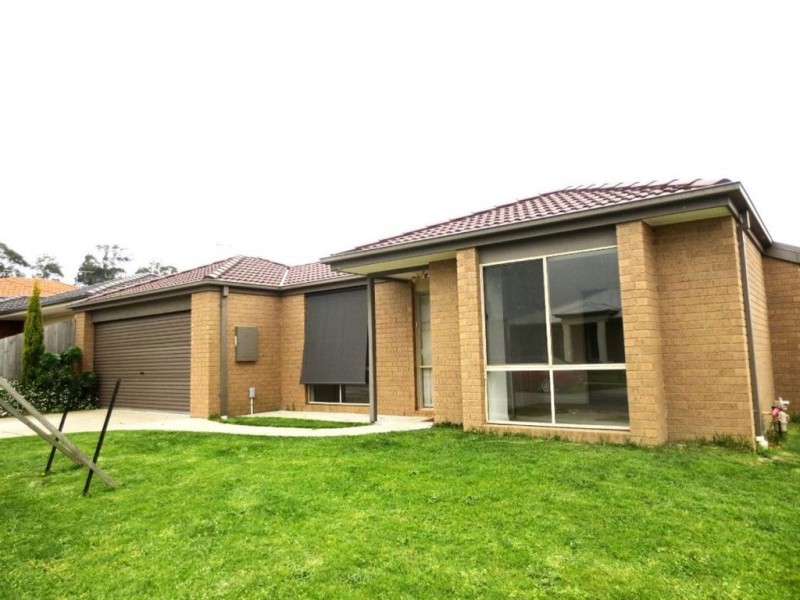 40 Springwater Drive, Drouin VIC 3818