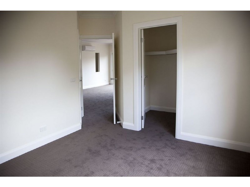2/30 Grant Street, Drouin VIC 3818