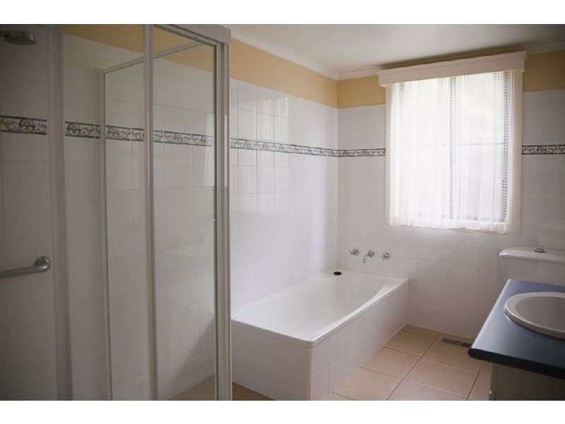 1/30 Grant Street, Drouin VIC 3818