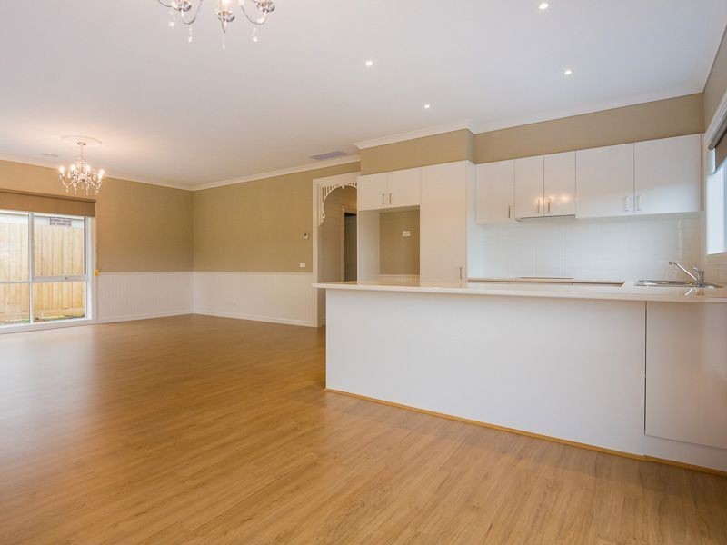 93 Cook Street, Drouin VIC 3818
