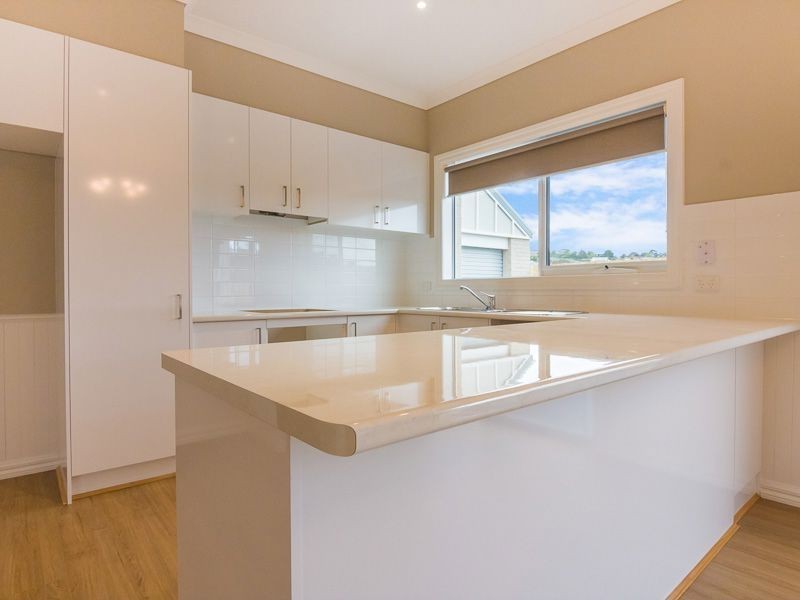 93 Cook Street, Drouin VIC 3818