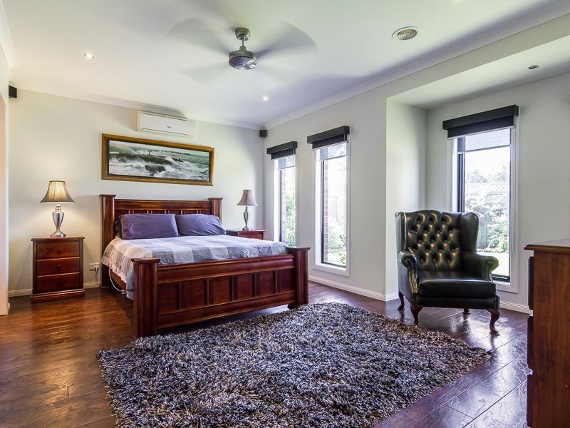 9 Carlile Court, Drouin VIC 3818