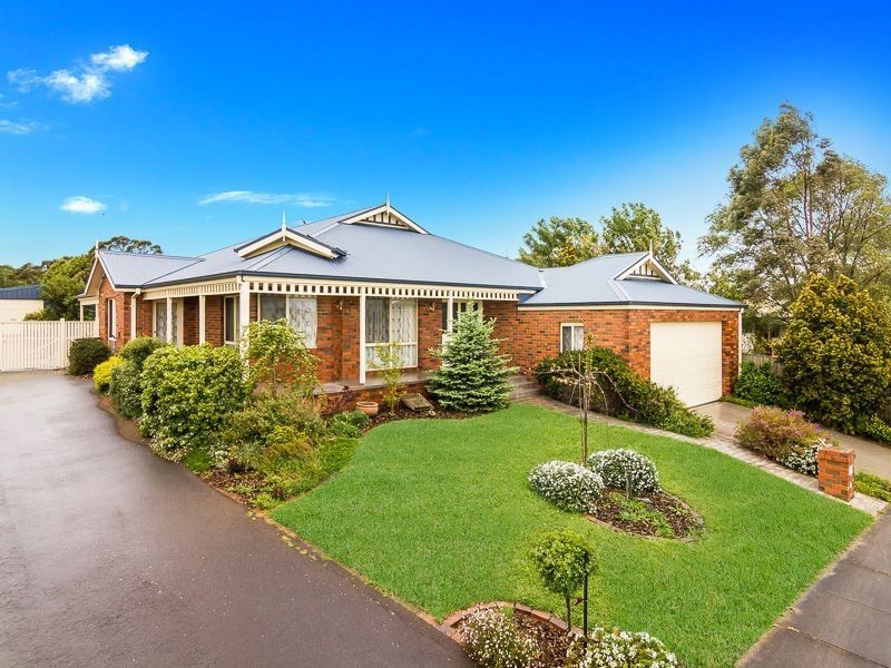 11 Rusrees Court, Drouin VIC 3818