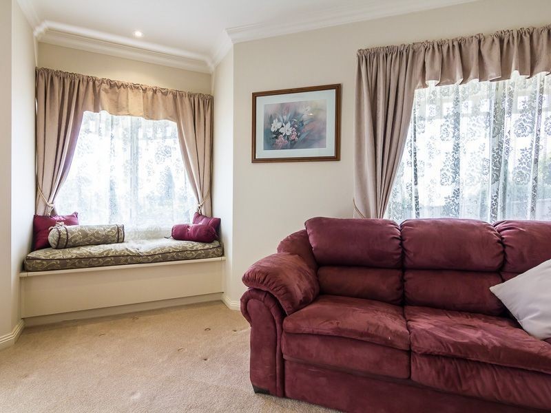 11 Rusrees Court, Drouin VIC 3818