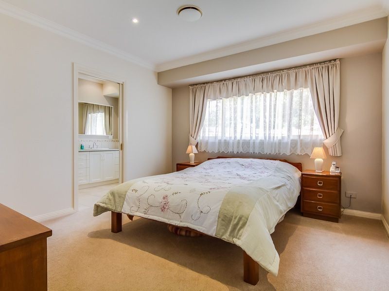 11 Rusrees Court, Drouin VIC 3818