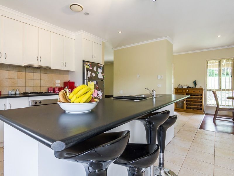 10 Millennium Court, Drouin VIC 3818