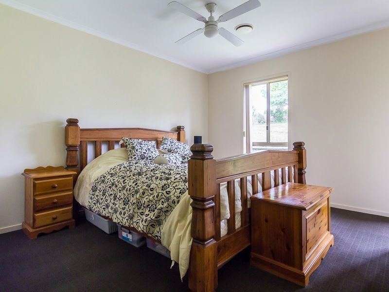 10 Millennium Court, Drouin VIC 3818
