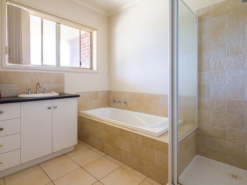 10 Millennium Court, Drouin VIC 3818