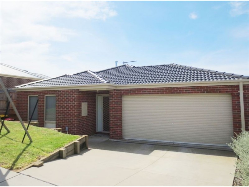 1/59 Victoria Street, Drouin VIC 3818