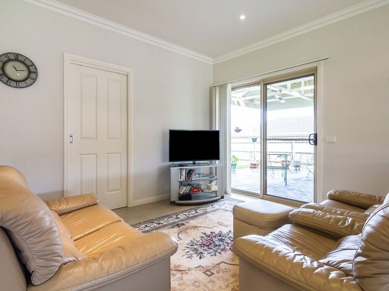 34 Davey Drive, Drouin VIC 3818