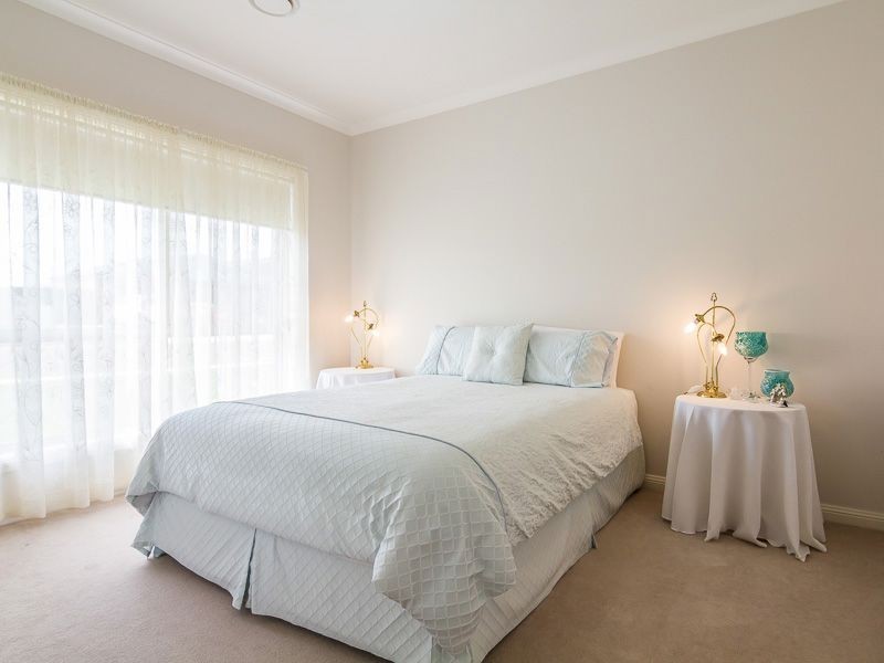 34 Davey Drive, Drouin VIC 3818