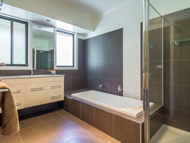 10A Arnup Cresent, Drouin VIC 3818