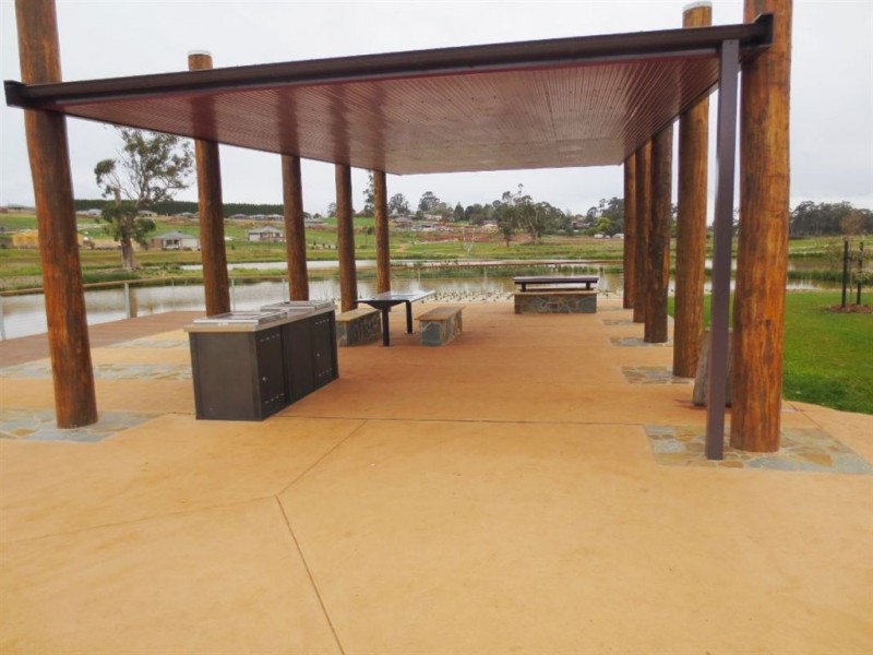 Lot 1816 Bexley Boulevard, Drouin VIC 3818