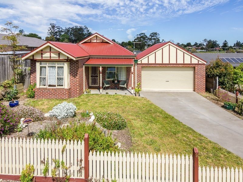 9 Palm Square, Drouin VIC 3818