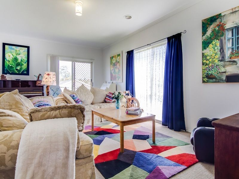 9 Palm Square, Drouin VIC 3818