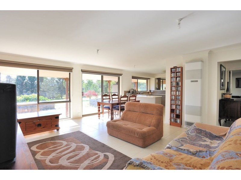 7 Waddell Road, Drouin VIC 3818