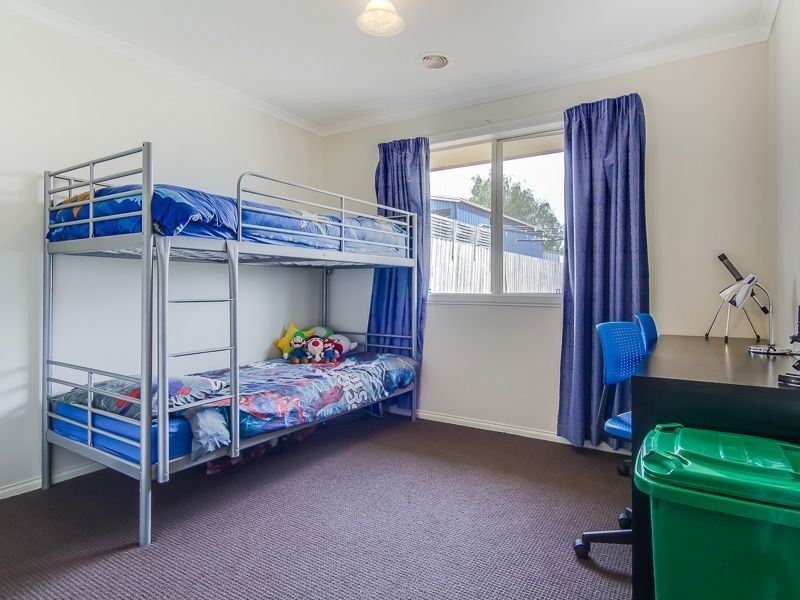 8 Harper Street, Drouin VIC 3818