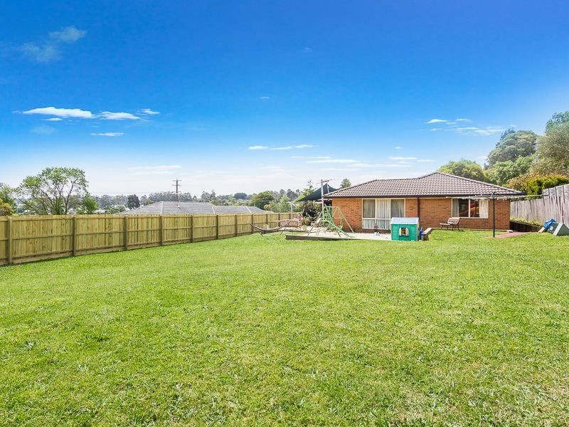 8 Harper Street, Drouin VIC 3818