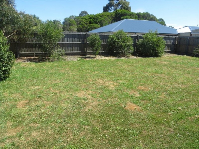 3 Miller Close, Drouin VIC 3818