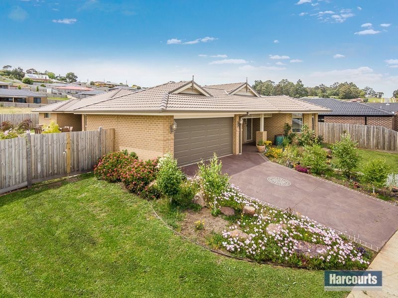 24 Clifford Drive, Drouin VIC 3818