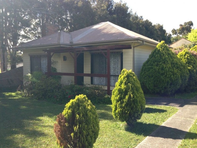 71 Lampard Road, Drouin VIC 3818