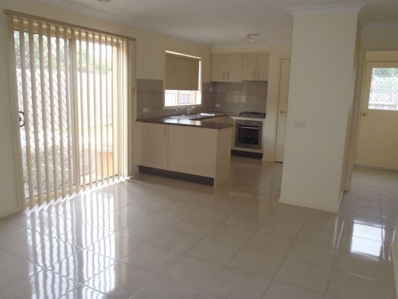 2/7 Witton Street, Longwarry VIC 3816