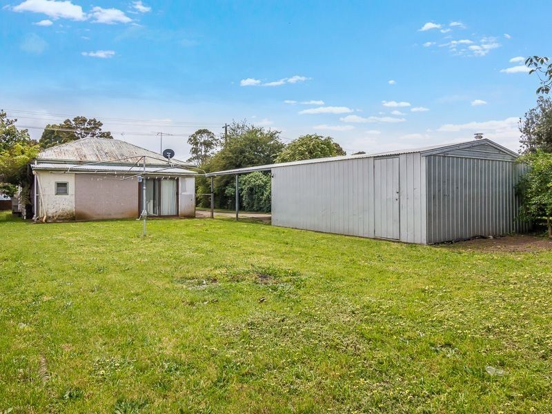 10 Fairchild Street, Drouin VIC 3818