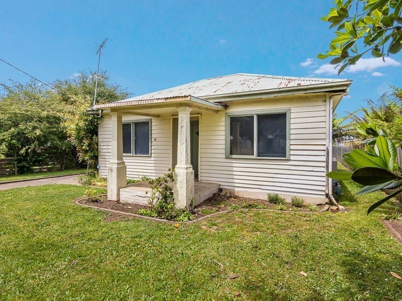 10 Fairchild Street, Drouin VIC 3818
